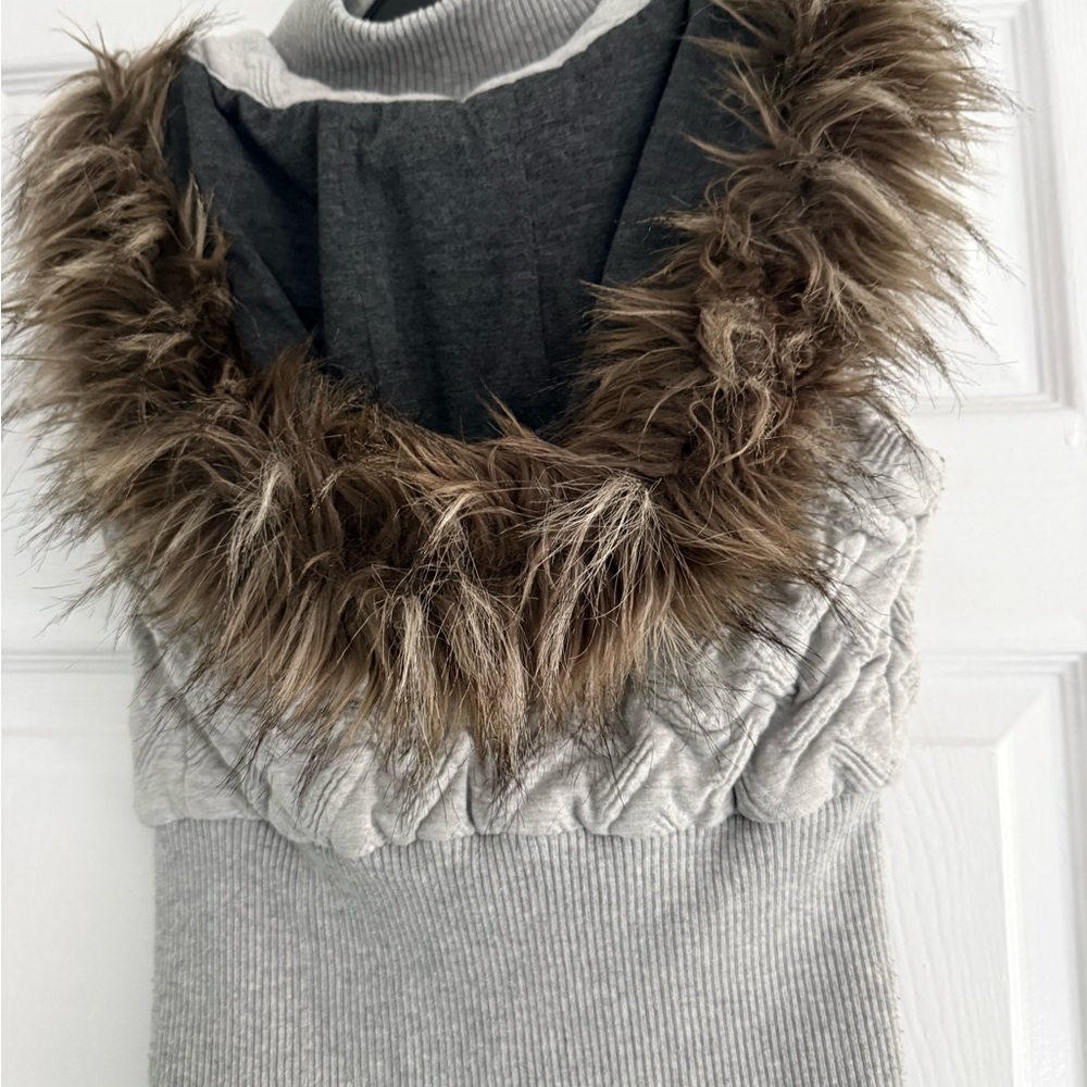 Vintage Bebe Light Gray Vest with Faux Fur Accents - Picture 6 of 6